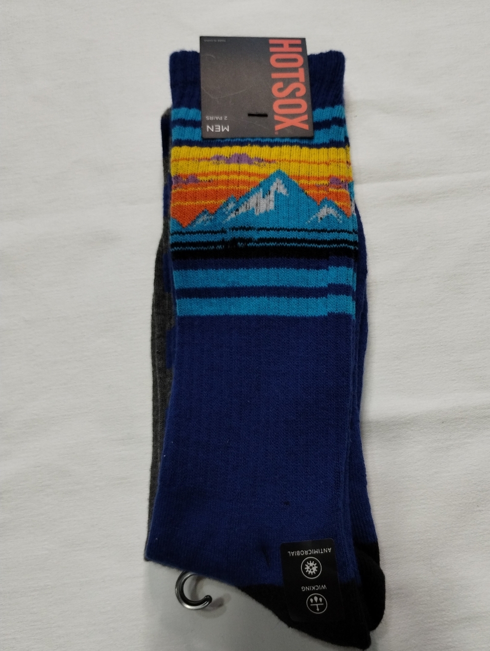 Hot Sox Men's Blue Mountain Sunset Crew Socks Size 10-13